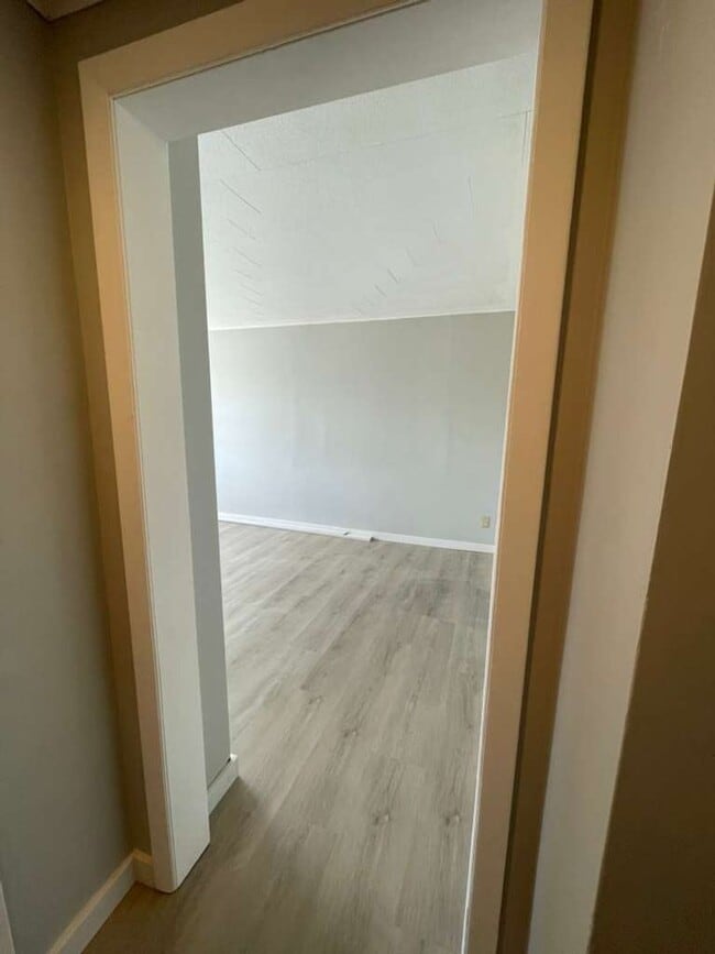 Photo - 1614 Unit #2