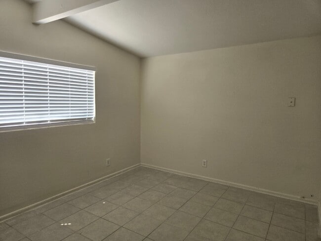Photo - 221 Milinane Dr