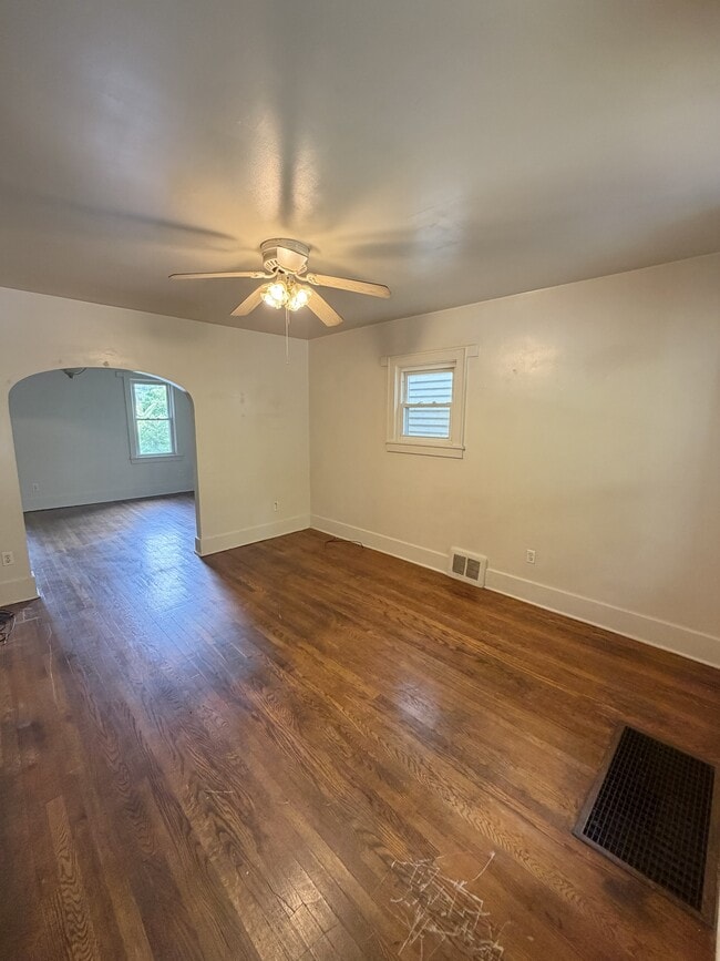 Photo - 242 N 5th St