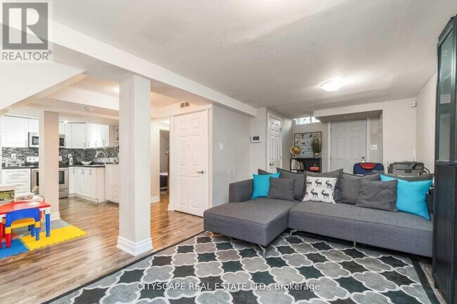 Photo - 6103 Silken Laumann Way