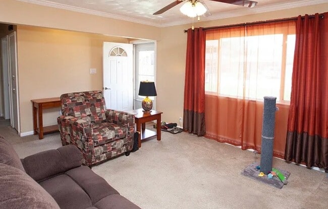 Photo - 1416 Adams Cir