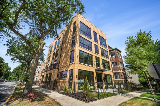 Building Photo - 6556 S Minerva Ave Rental