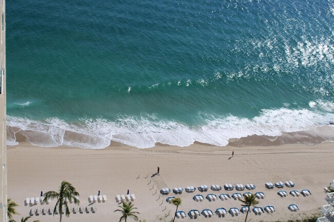 Photo - 3900 Galt Ocean Dr Unidad 914