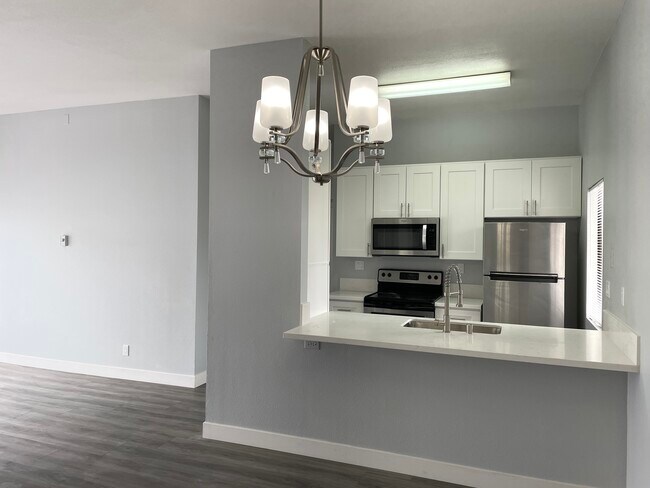 Photo - 8324 Regents Rd Rental