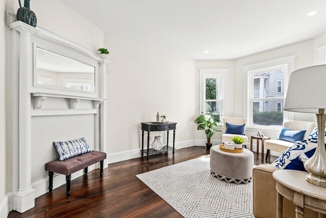 Photo - 16 Hallam St Unit 1
