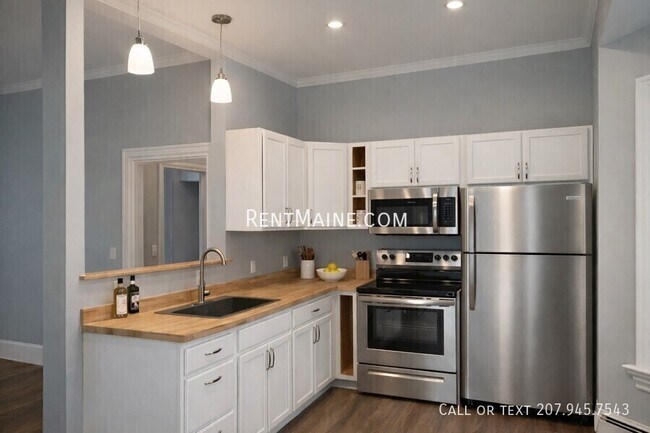 Photo - 15 Lloyd Ln Unit 1