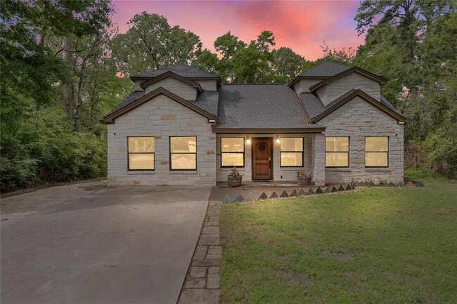 Building Photo - 358 Bridgeview Dr Rental