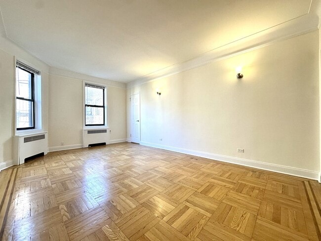 Building Photo - 615 W 172nd St Rental