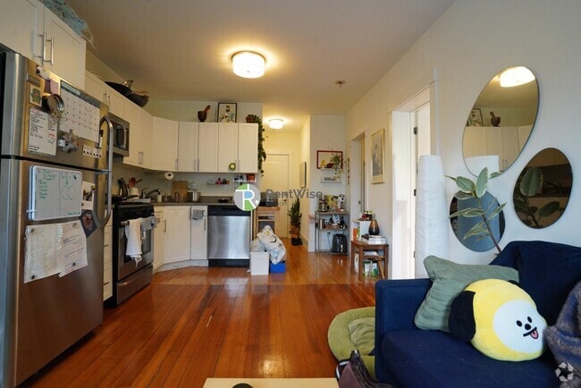 Building Photo - 83 Harvard St Rental
