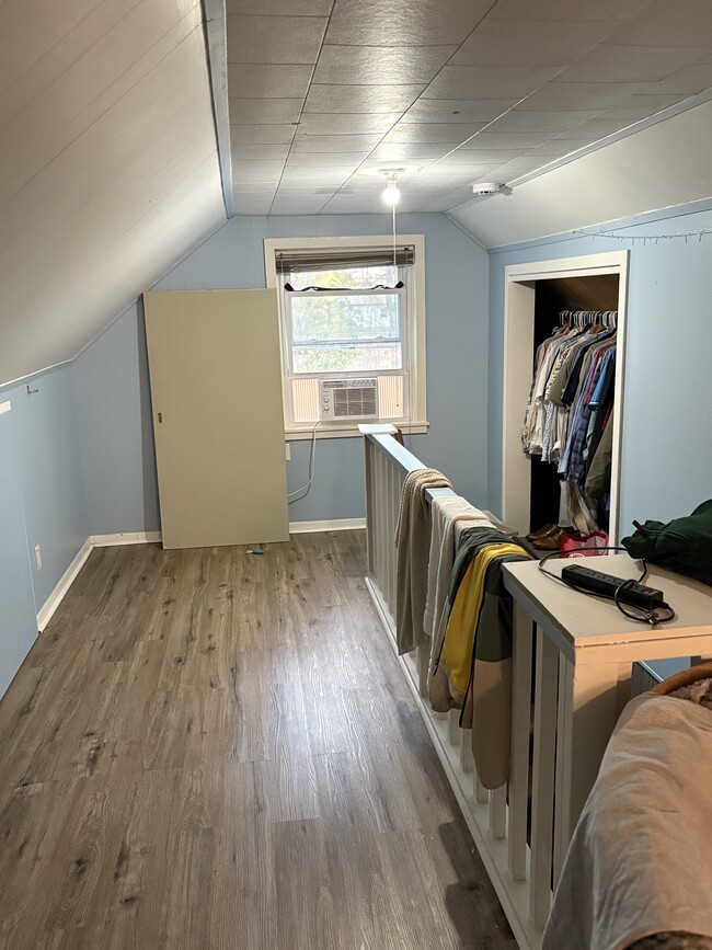 Photo - 1530 Snyder Rd