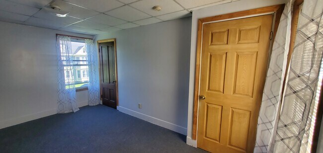 749 Union St Unit 4