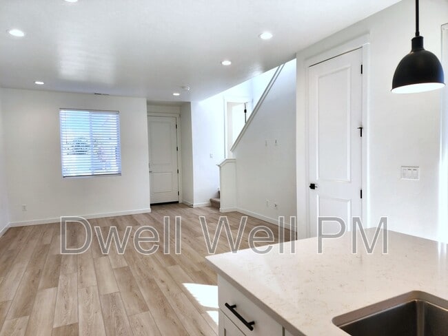 Photo - 12267 W Endsley Ln