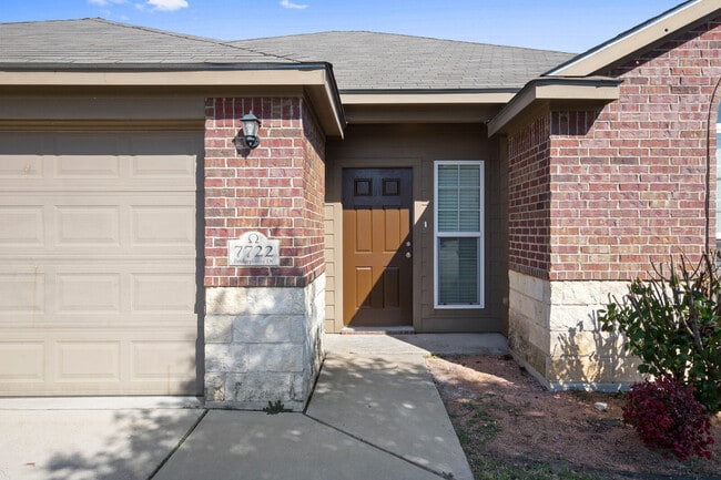 Photo - 7722 Bridgepointe Dr