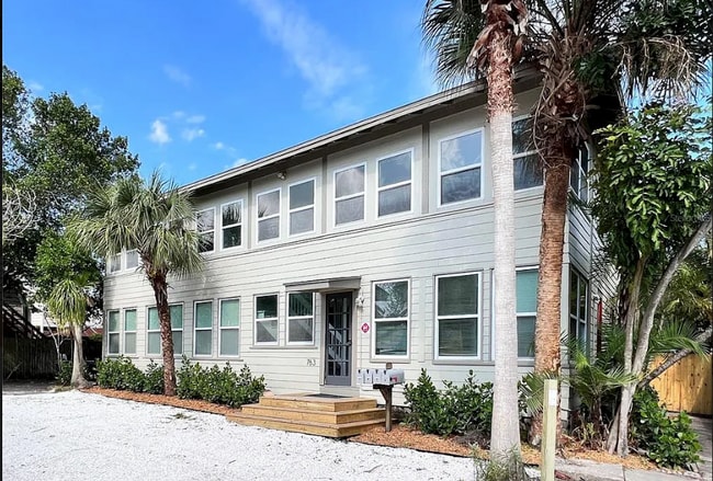 Building Photo - 763 31st Ave N Unit 1