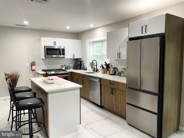 378 Eggerts Crossing Rd