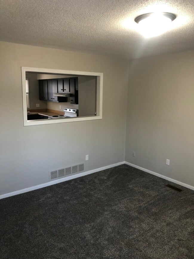 Photo - 1017 Ebersole Blvd