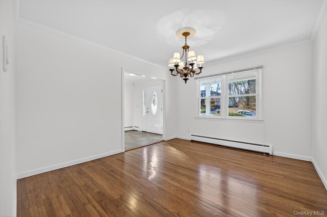 Photo - 8 Blueberry Ln