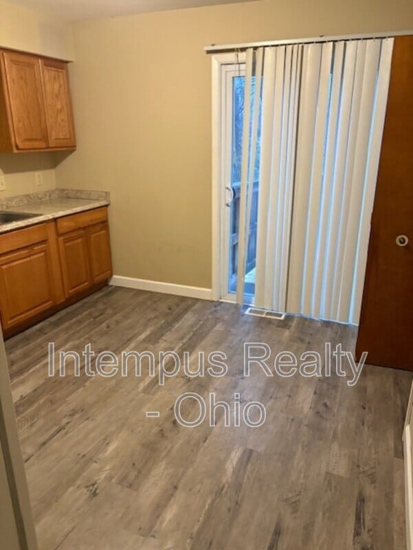 Photo - 57 Willow Dr Unit Apt 3