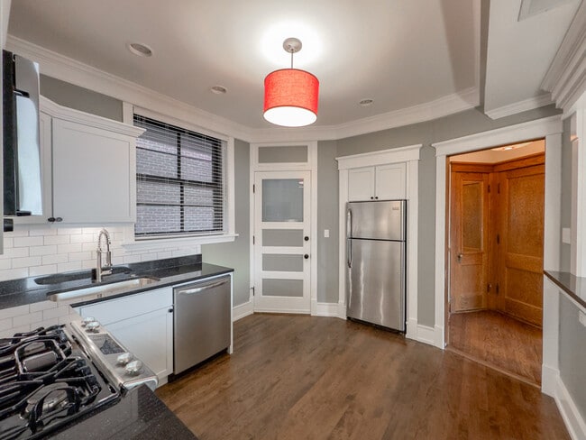 Photo - 1918 W Berenice Ave Unit J05P