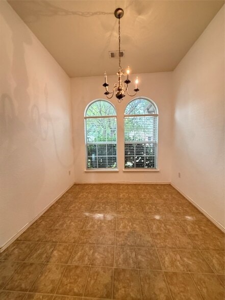 Photo - 13216 Fencerow Rd