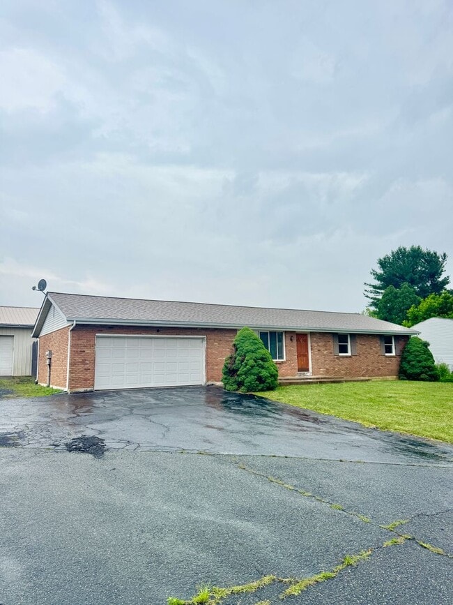 Photo - THREE BEDROOM RANCH HOME IN PARKLAND SCHOOL DISTRICT