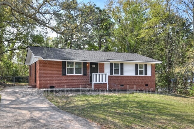 Photo - 3416 Kensington Dr N