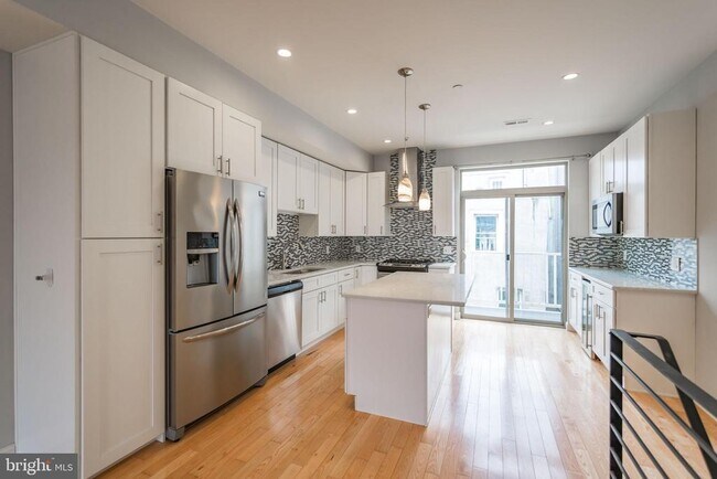 Photo - 2322 Alter St Townhome