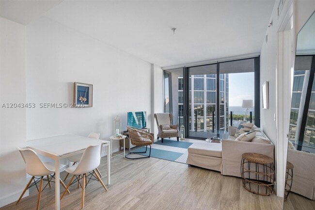 2831 S Bayshore Dr Unit 1603