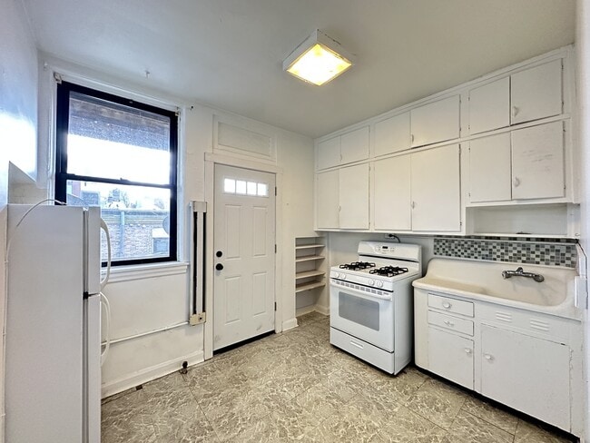 Photo - 4333 N Wolcott Ave Unit 4333 N Wolcott