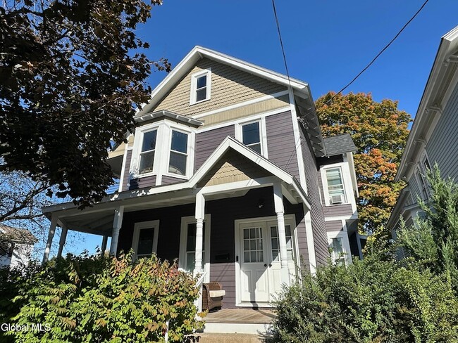 Building Photo - 187 Washington St Unit B