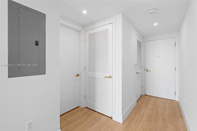 Photo - 90 NE 32nd St Unit 918