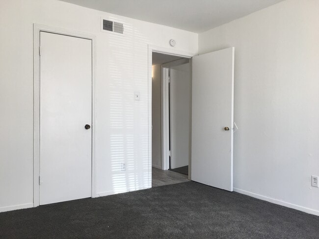 Photo - Timber Crossing Apartments