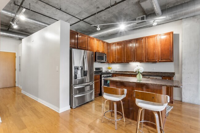Photo - 933 W Van Buren St Unit 909