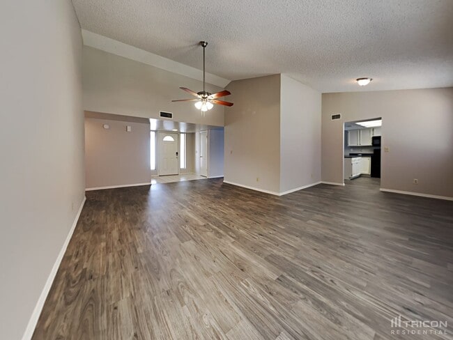 Photo - 8427 W Orchid Ln