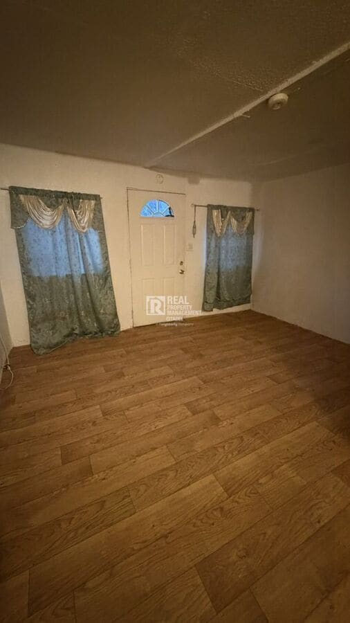 Photo - 170 E Claremont St