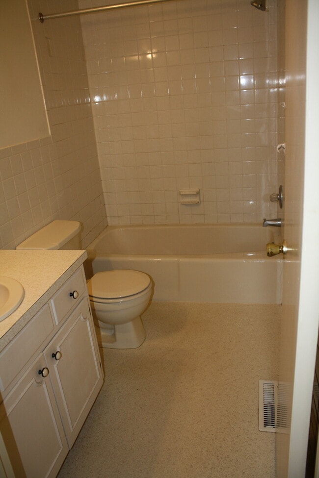 Photo - 290 E Reservoir St Unit # 1