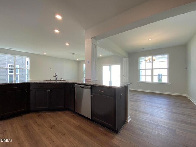 Photo - 17 Red Crabapple Ct