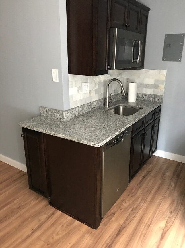 Photo - 950 25th St NW Unit 202S