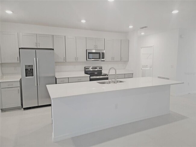 Photo - 225 Aquamarine Ln