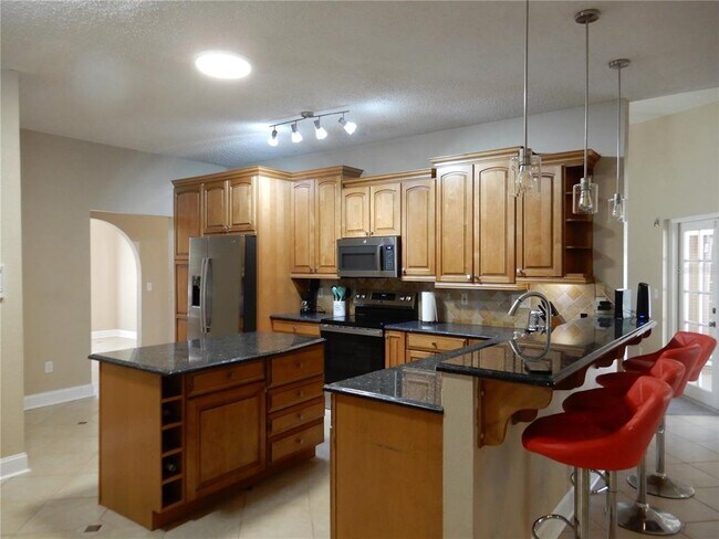 Photo - 626 7th Ave N