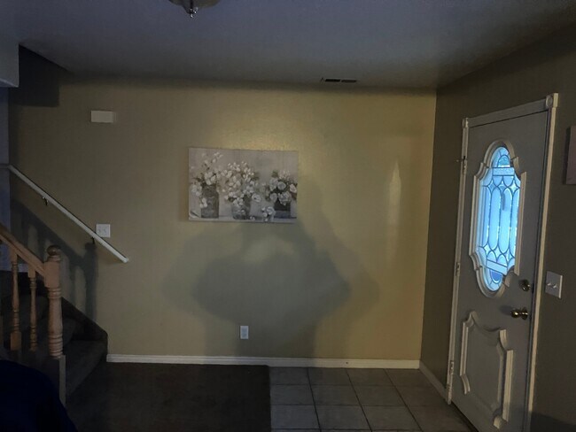 Photo - 386 E 1530 N