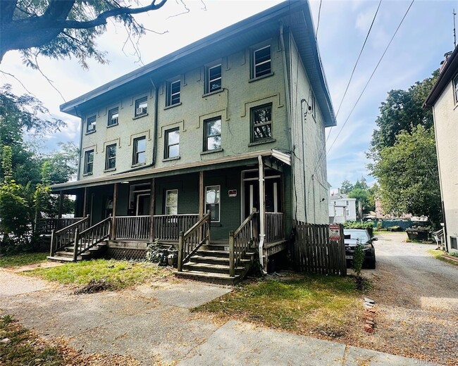Building Photo - 80 Garden St Rental