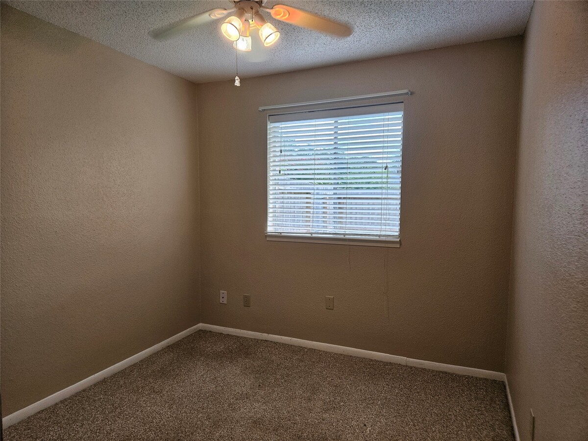 Photo - 2822 Chimneystone Cir