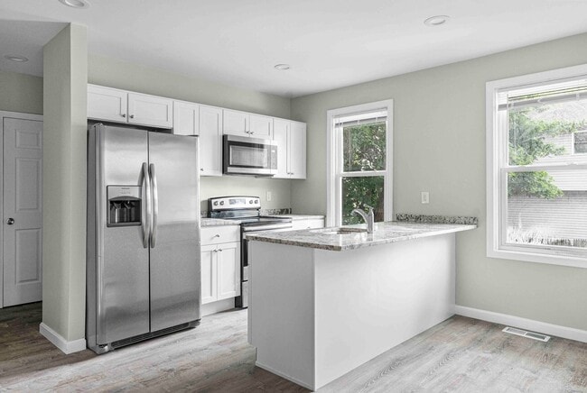 Building Photo - 134 Chad Brown St Unit 1
