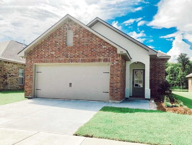 Photo - WATER FRONT PROPERTY! BEAUTIFUL 3BD/2BA HOME!