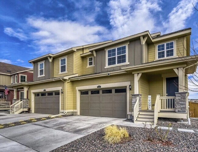 Photo - Luxurious CORNER LOT - 3bd 2.5 paired home in Dove Village!