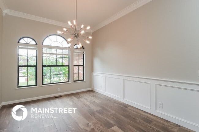 Photo - 400 Julie's Trail Cir