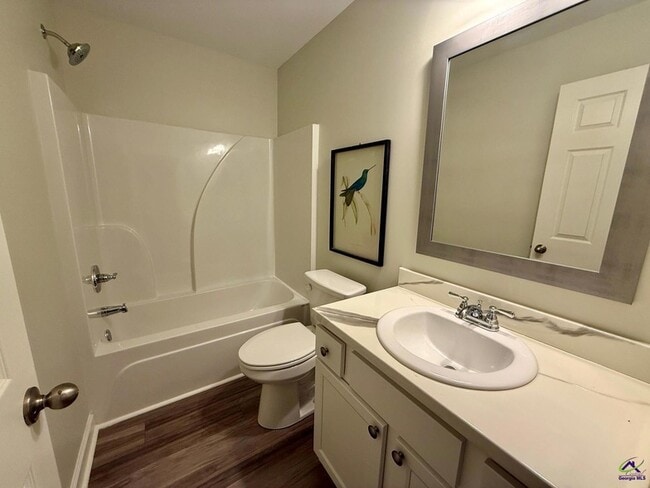 Photo - 117 Webster Wy