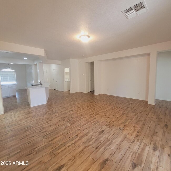 Photo - 1930 N 92nd Dr