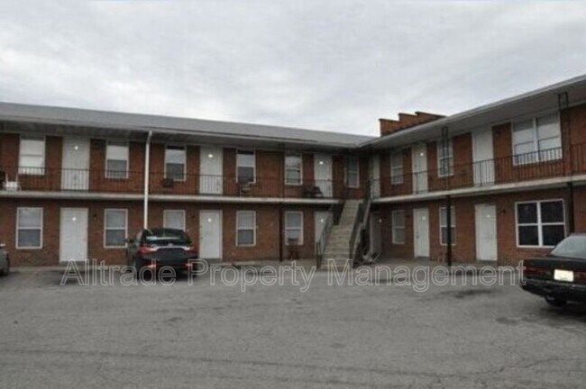 Photo - 4516 Broadleaf Dr Unidad 13 Rental